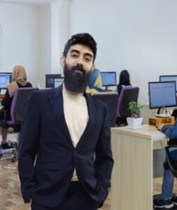 اشکان علیزاده مدرس فتوشاپ و ایلستریتور